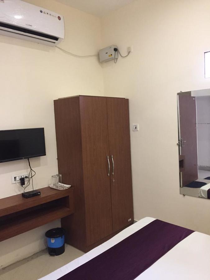 Inn Holiday Varanasi